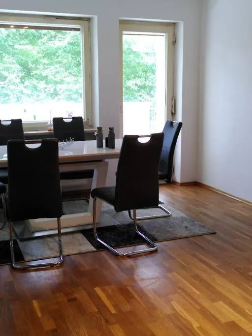 3 Zimmer-Wohnung - Fuer Arbeitsaufenthalte - Gemuetlich, Gut Gelegen Und Guenstige Wochenraten München 0*,  Tyskland